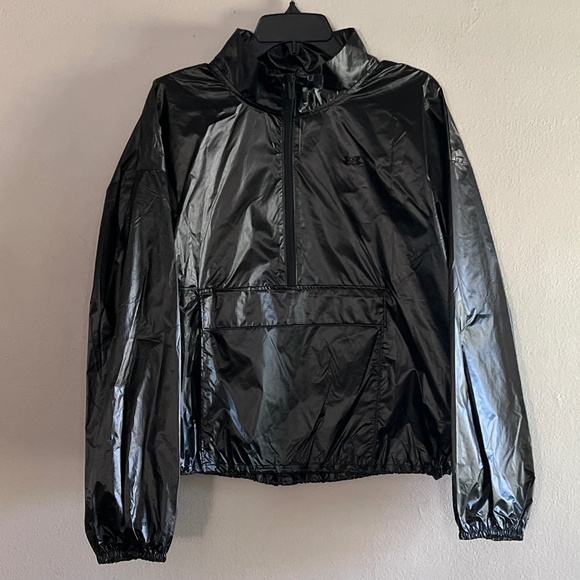 Under Armour Jackets & Blazers - Under Armour windbreaker pullover loose fit size small